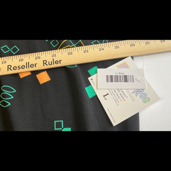 LuLaRoe Irma Geometric High Low Top Size Large New With Tags - Picture 4 of 10